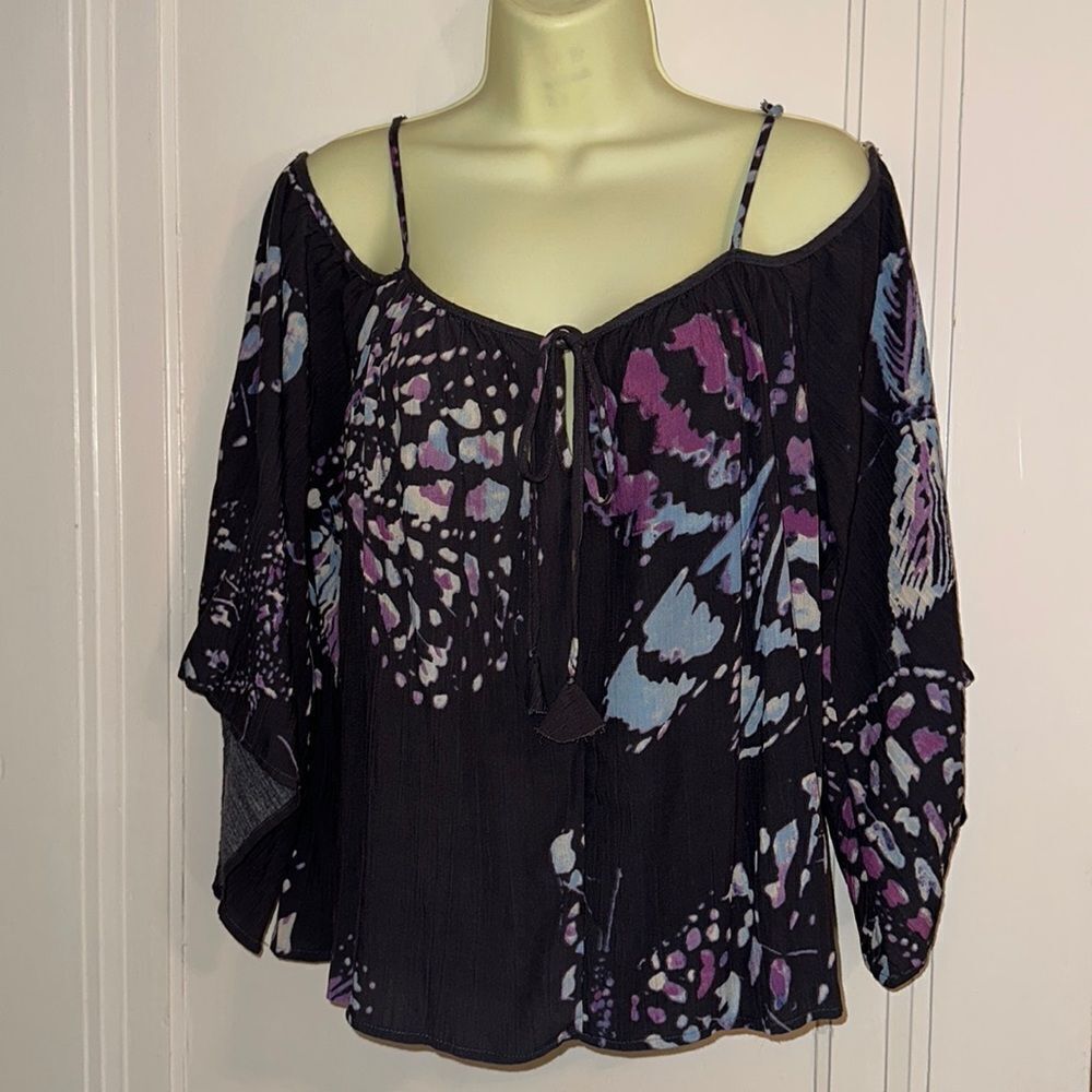 Lovestitch dark gray tie dye type rayon crinkle cloth off‎ shoulder blouse